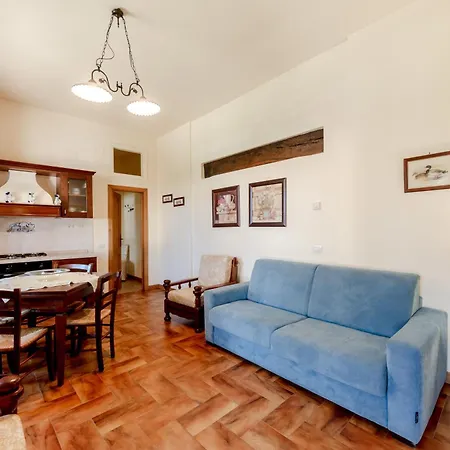 Фермерский дом House Borgo Badia Кастильоне-дель-Лаго
