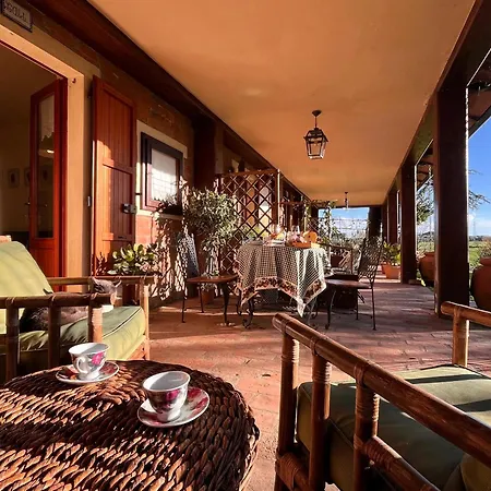 Фермерский дом House Borgo Badia Кастильоне-дель-Лаго