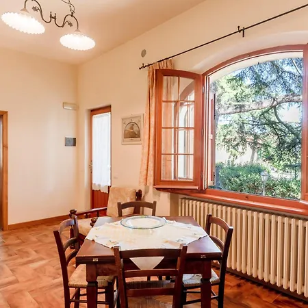 House Borgo Badia Фермерский дом Кастильоне-дель-Лаго